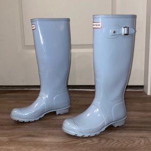 Adorable baby blue tall Hunter boots; perfect for the rainy season!